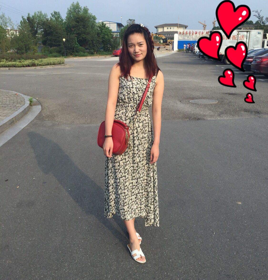 首席设计师龙金凤